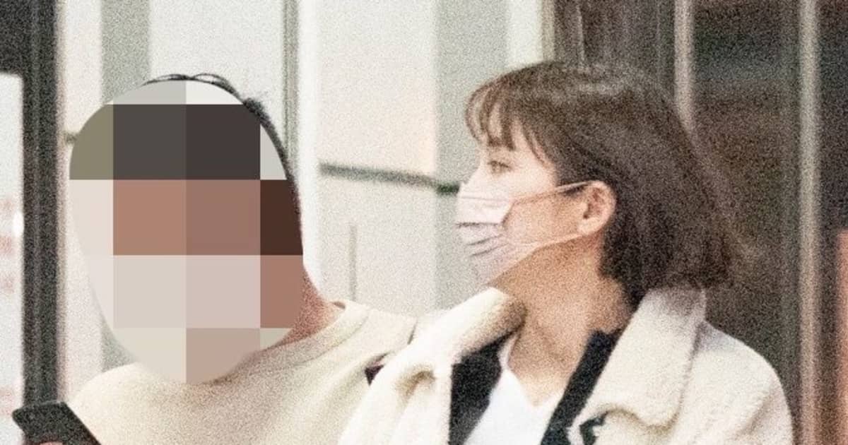 「全部嘘だから」と…”不倫裁判”報道の篠田麻里子 報道直前のプライベート写真＆漏らしていた不満 | FRIDAYデジタル